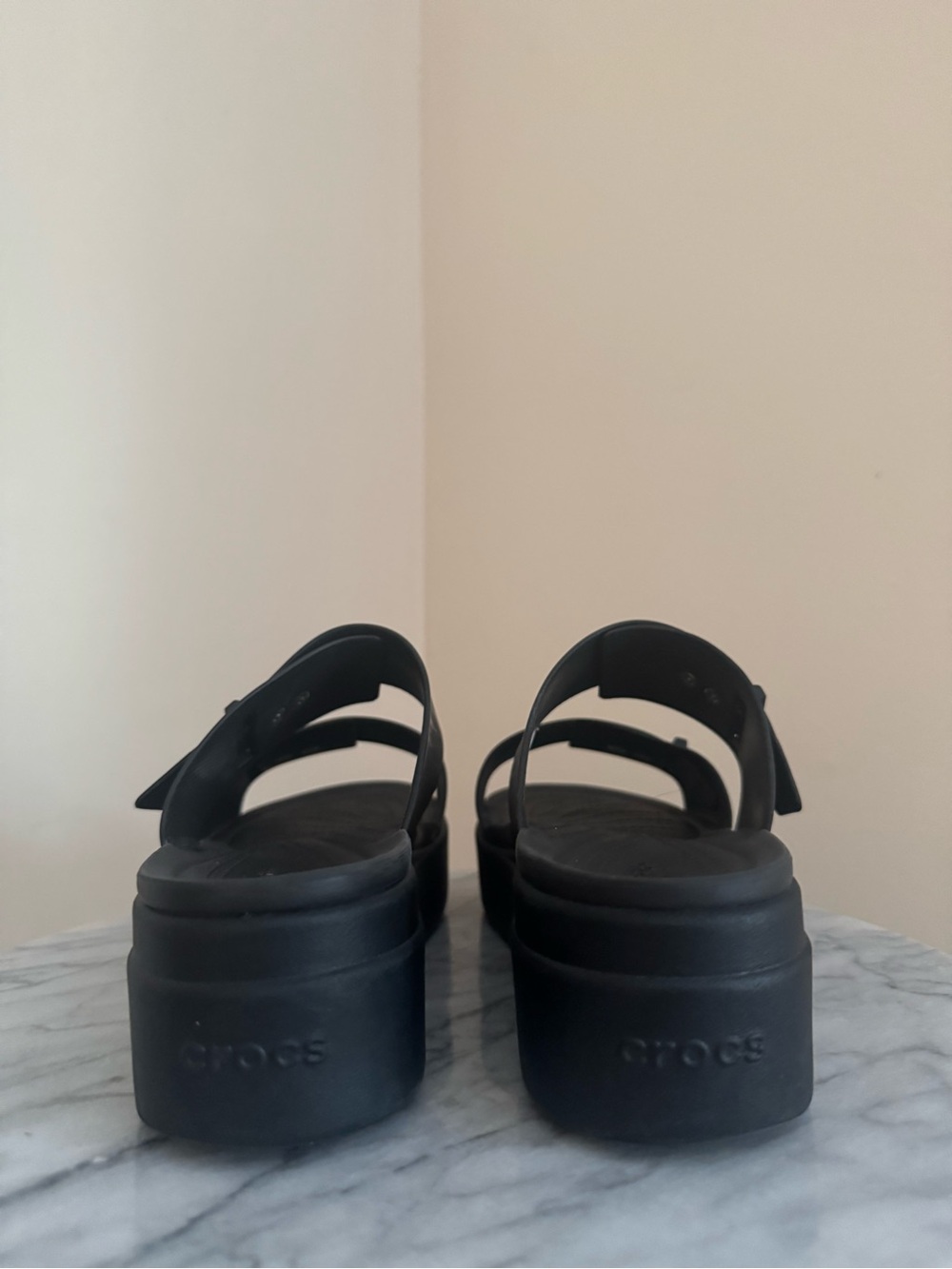 Crocs Brooklyn Buckle Low Wedge Sandal Women’s Size 10 Black LiteRide Comfort - Picture 4 of 8